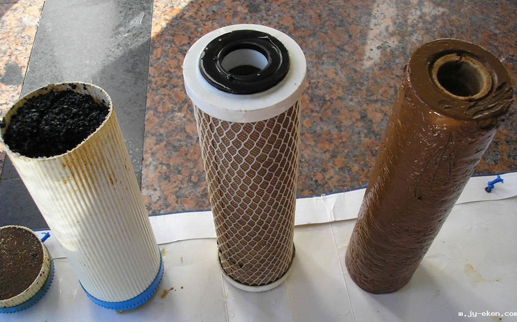 <strong>请注意，你家净水器出现这4种情况，一定要赶快更换滤芯</strong>